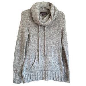 Eddie Bauer Light Gray Long Sleeve Knit Sweater Cowl Neck Size Extra Small